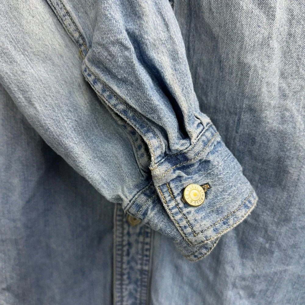 VTG Levi's Shirt Light Wash Blue Denim VTG / Mens XL / HOLES DISTRESSING FADED